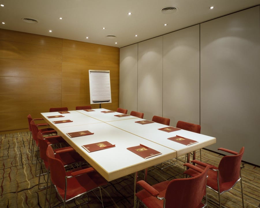 Conference Room K+K Hotel Fenix