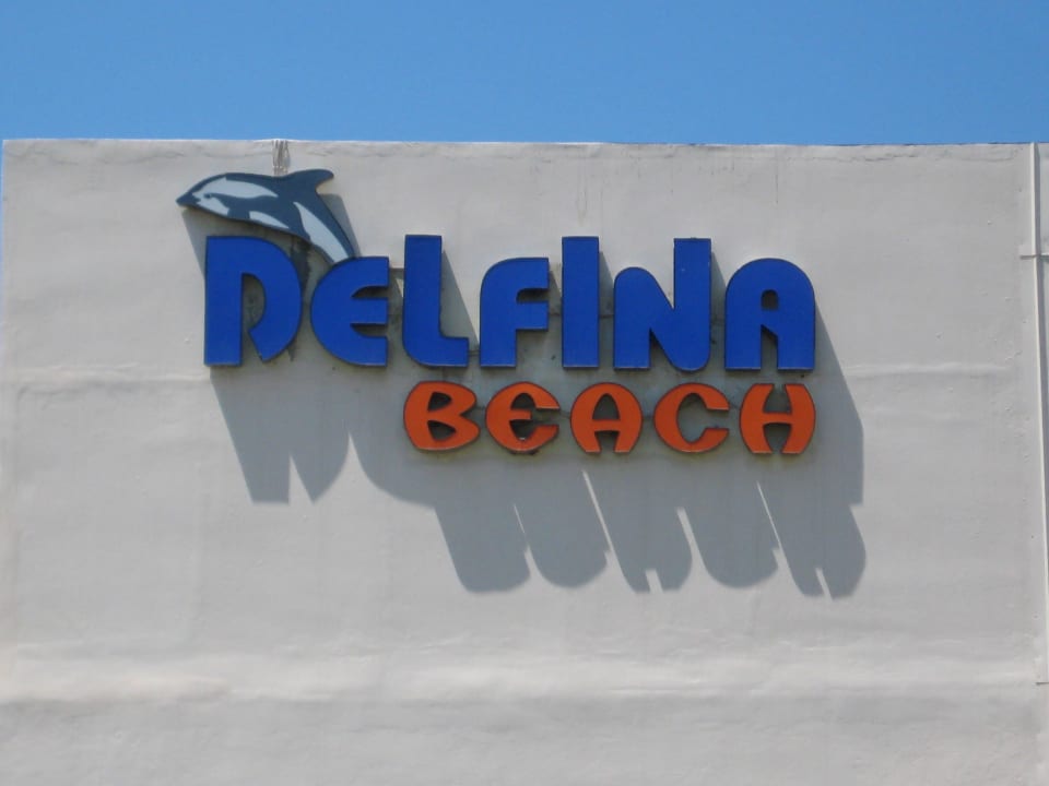 Eingangsschild Delfina Tropic Beach