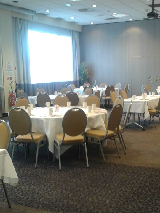 Frühstückssaal Ostern 2015 Hotel Mercure Palais des Congres