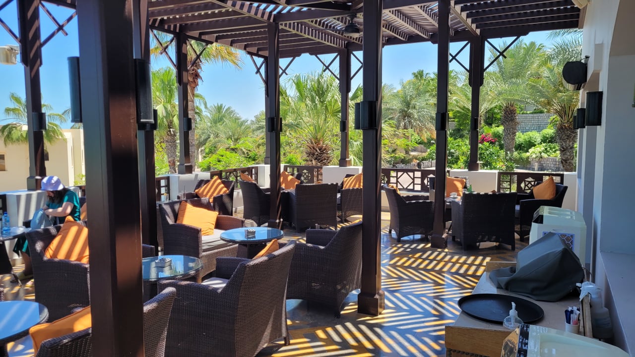 Gastro The Cove Rotana Resort