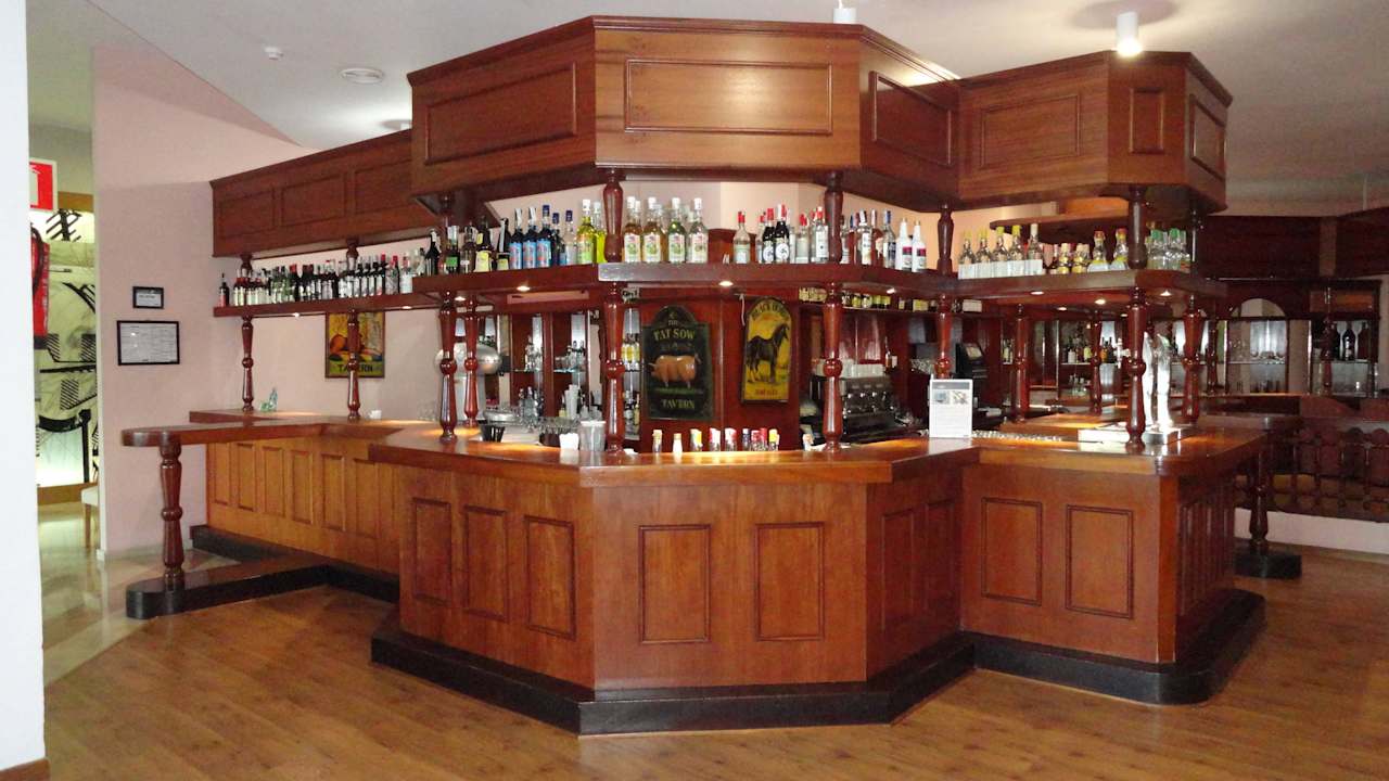 Hôtel H10 Las Palmeras - Le Bar à L'intérieur H10 Las Palmeras