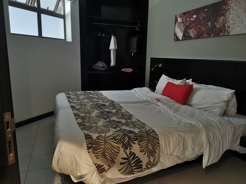 Zimmer Crystals Beach Resort Belle Mare, a member of Radisson Individuals