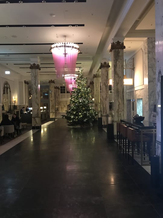 Lobby Reichshof Hamburg