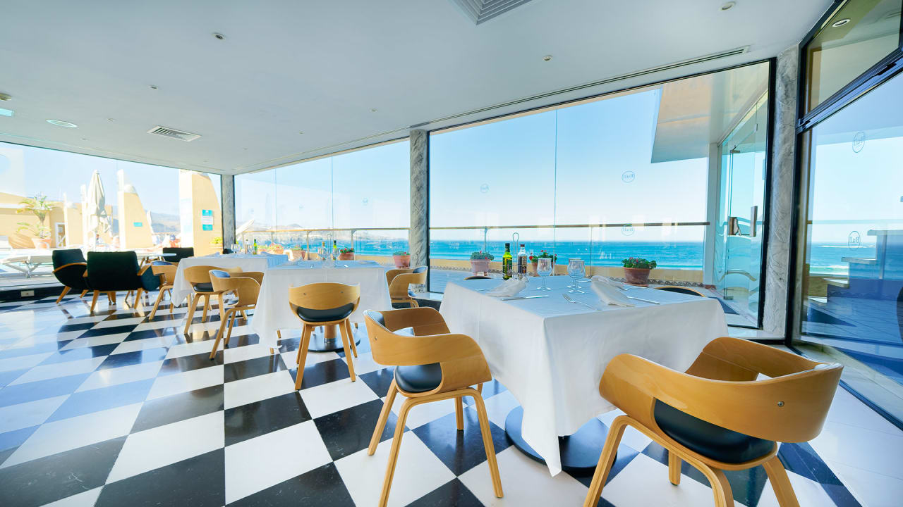 Gastro Bull Reina Isabel & Spa