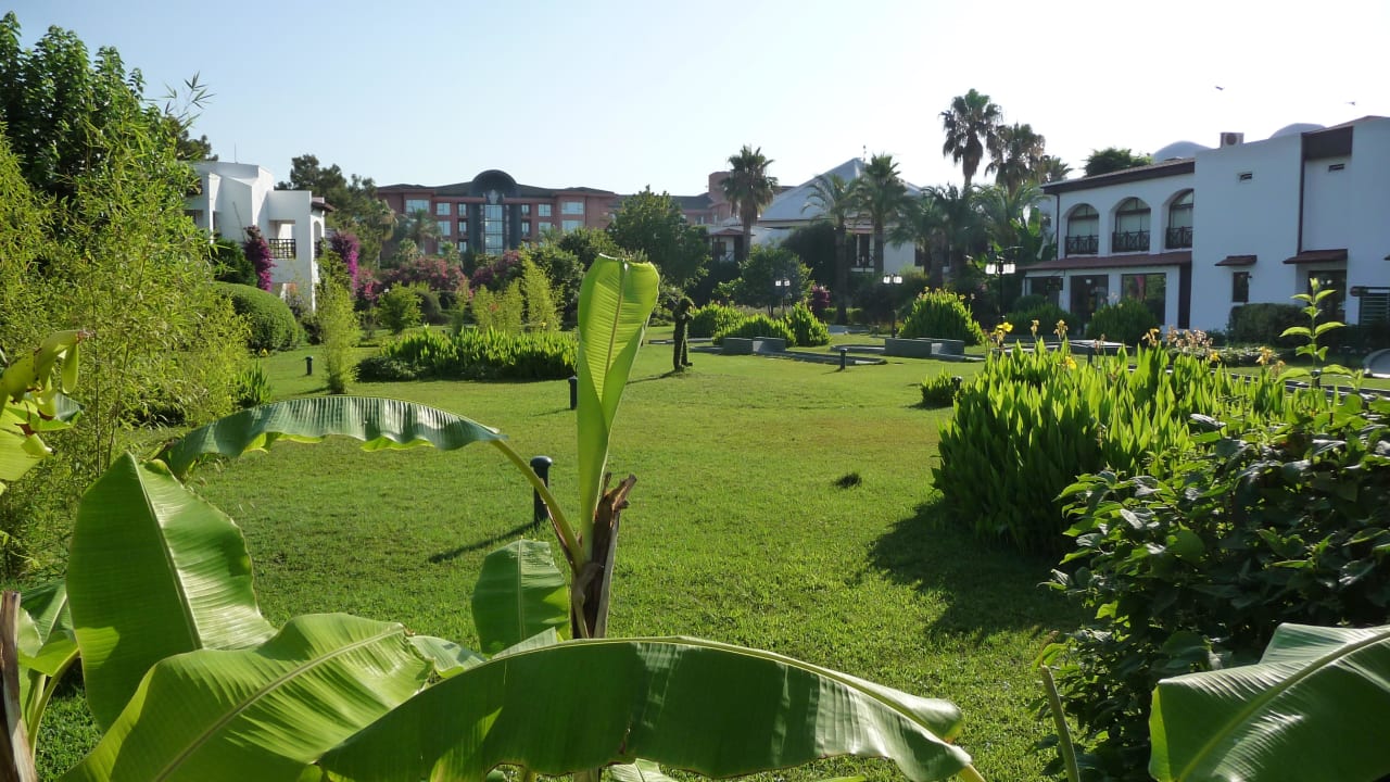Minigolfanlage im Garten Emelda Sun Club