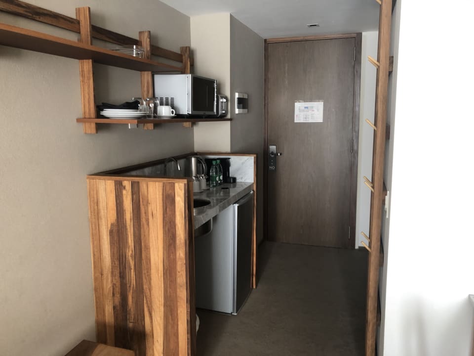 Zimmer AQ Tailored Suites