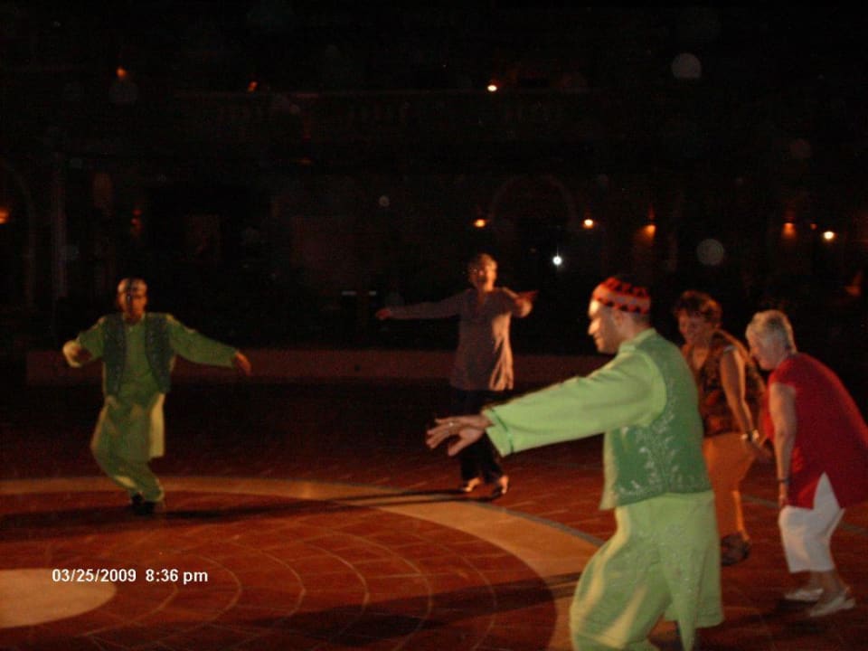 Showtime! Jaz Dar EL Madina