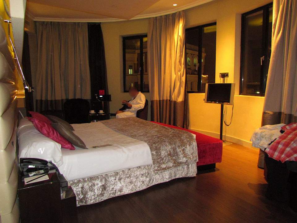 Junior suite #1201 Hotel Vincci Capitol