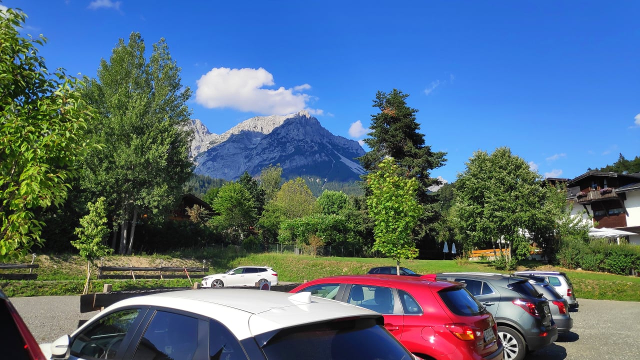Ausblick Garni Hotel - Das Alpin Kaiserzeit