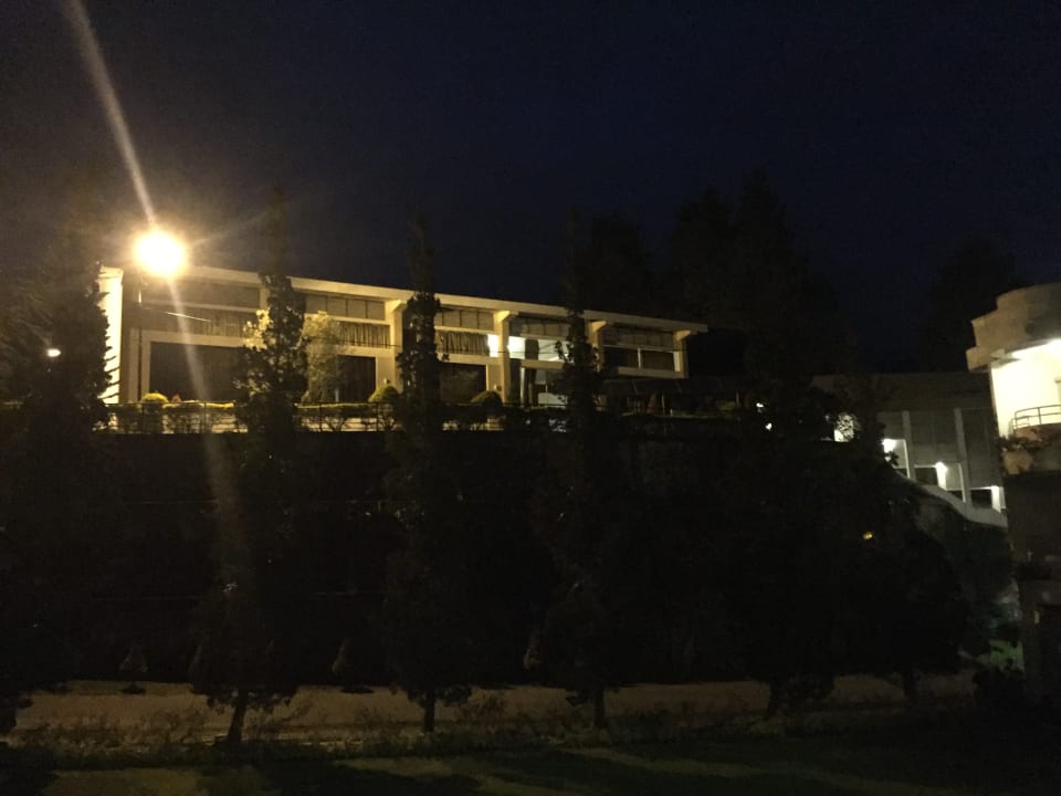 Außenansicht Hotel Grand Mutiara