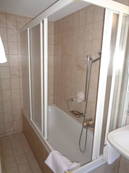 Die Duschwanne in unserem Bad Hotel Forni