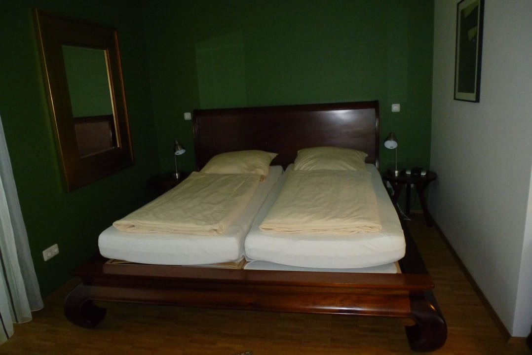 Bett in der Nische Heldts Hotel