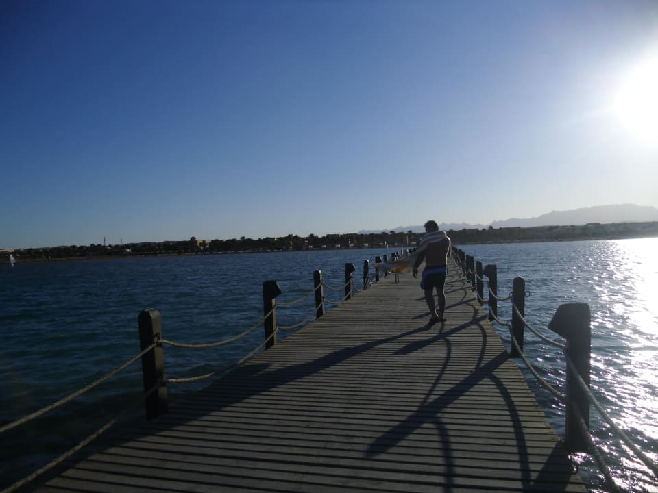 Der lange Weg vom Riff zum Strand zurück Stella Garden Resort & Spa, Makadi Bay