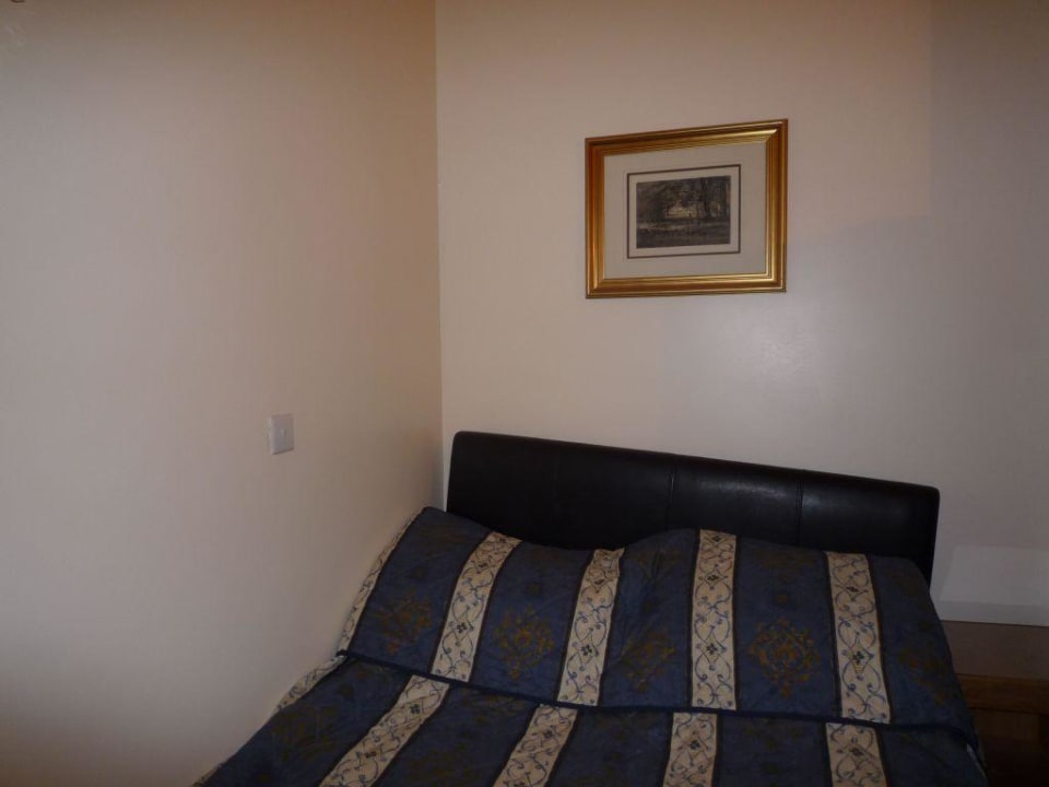schiefes Bett Holland Inn Hotel