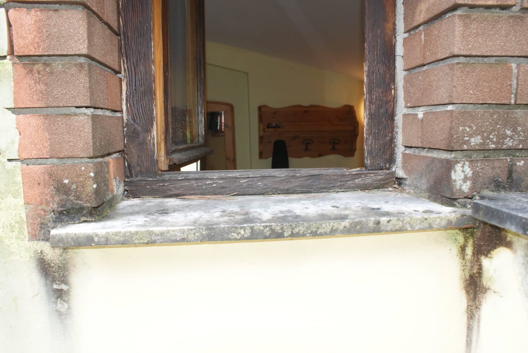 Eines von den drei Fenstern Hotel Marco Polo