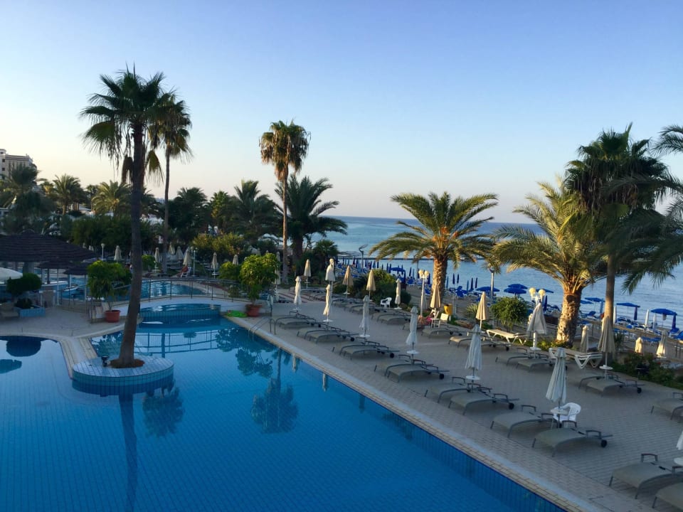 Von der Terrasse  Hotel Sunrise Beach