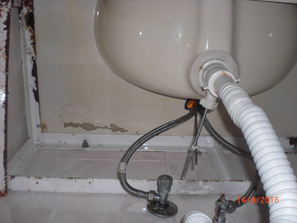 Soviel zur Sauberkeit  Tintyava Park Hotel