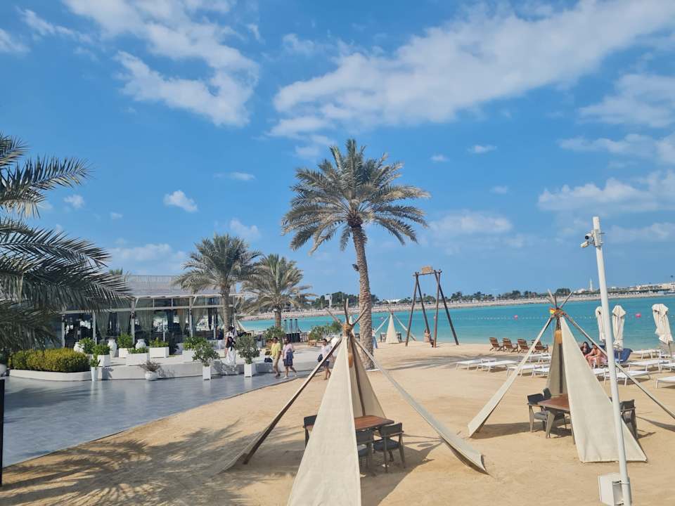 Strand Radisson Blu Hotel & Resort Abu Dhabi Corniche