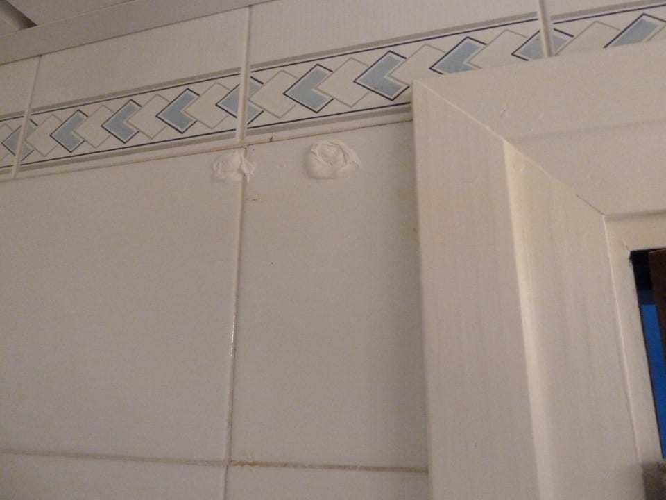 Defektes Bad VIVA Eden Lago