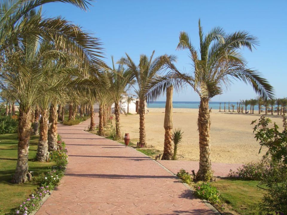 Passeggiata verso la spiaggia Dream Lagoon Resort & Aqua Park