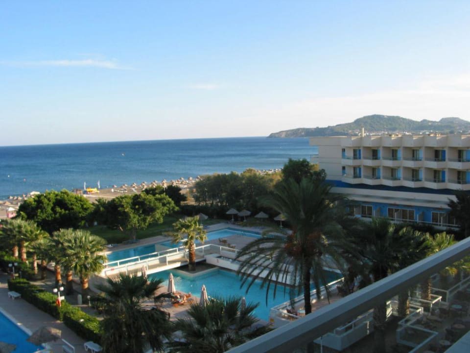 Ausblick vom Zimmer in Richtung Faliraki Blue Sea Beach Resort