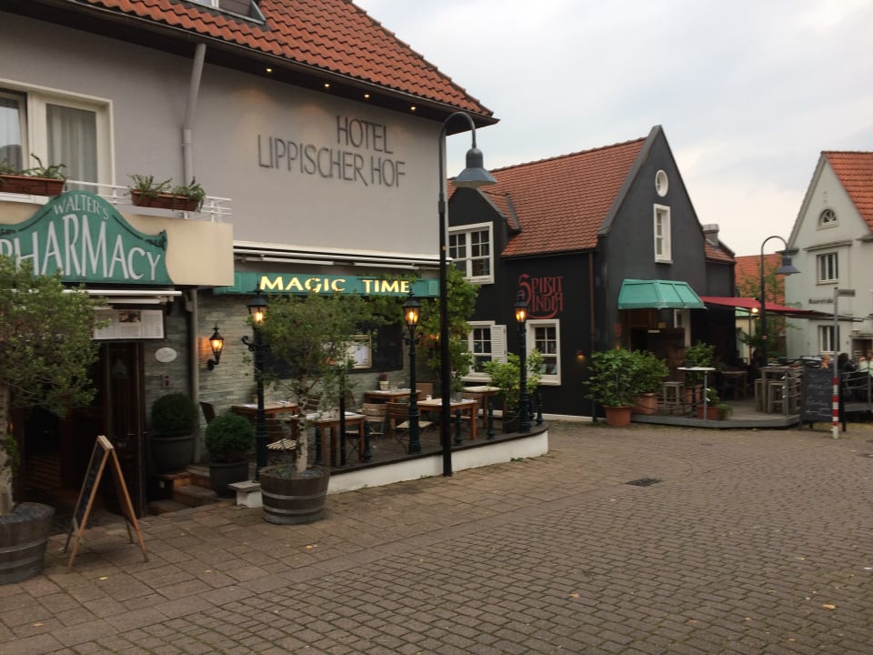 "Aussenbereich Restaurant ..." Der Lippische Hof (Bad Salzuflen ...