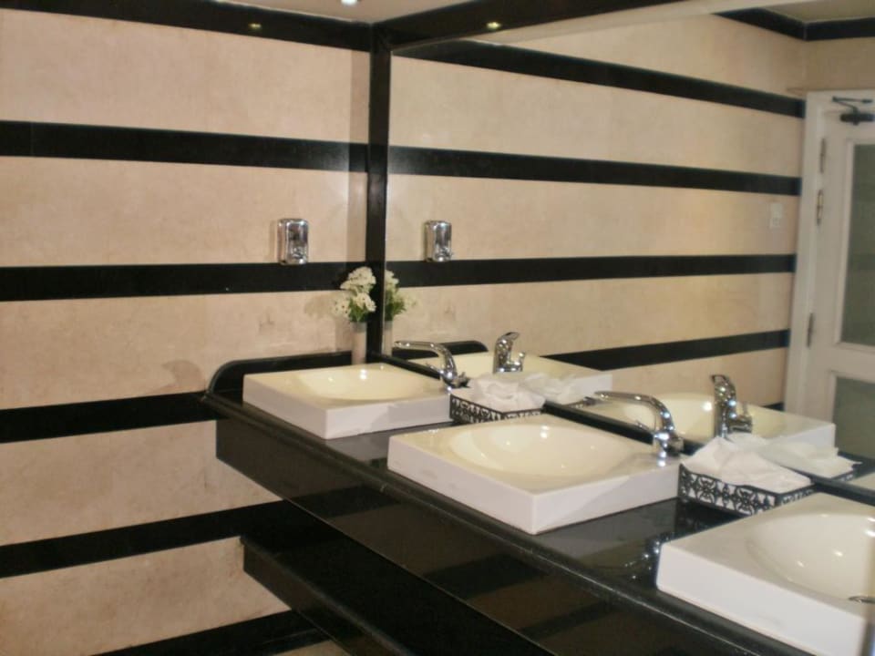 WC im Eingangsbereich Makadi Spa - Adults only