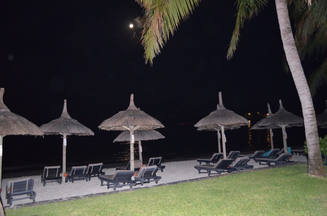 Пляж Constance Belle Mare Plage