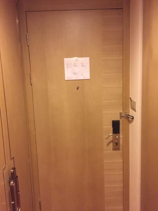 Zimmertür  Hotel Shangri-La Qufu