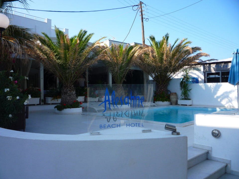Hoteleingang Hotel Alesahne