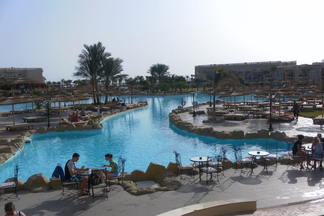 Hauptpool Pickalbatros Royal Moderna Resort-Sharm El Sheikh