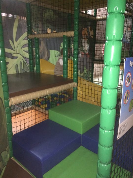 Indoorspielplatz ULRICHSHOF Nature · Family · Design