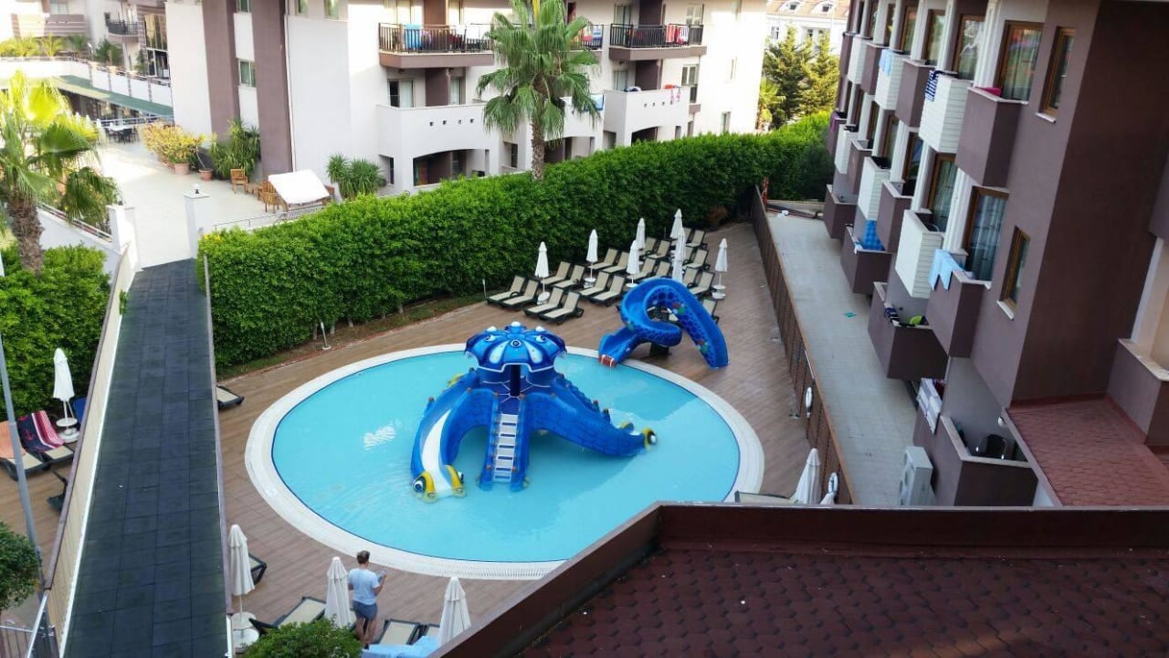 Pool Hane Family Resort