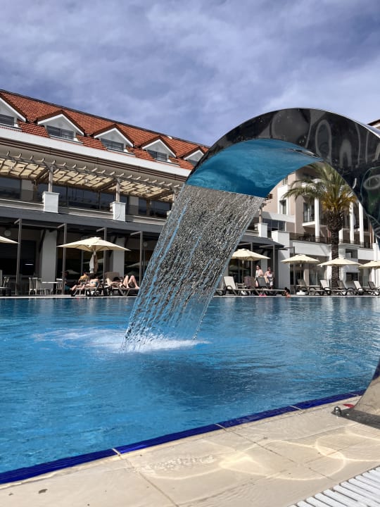 Pool Side Story Resort & Spa