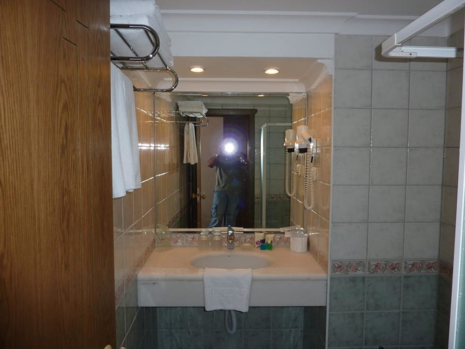 Bad mit Dusche Side Bay Hotel