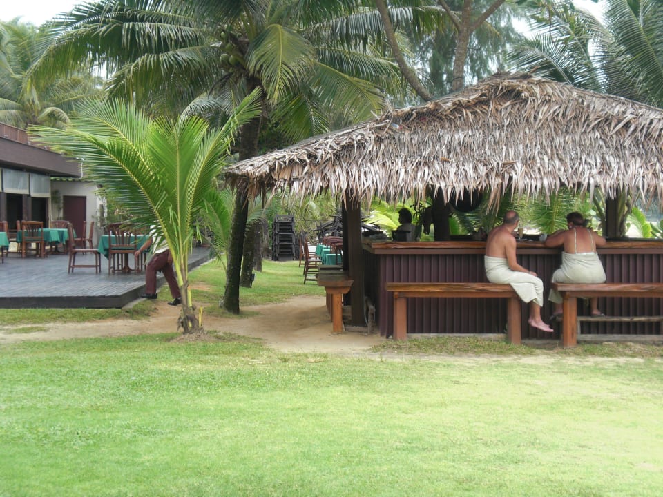 Bar am Stand La Flora Khao Lak