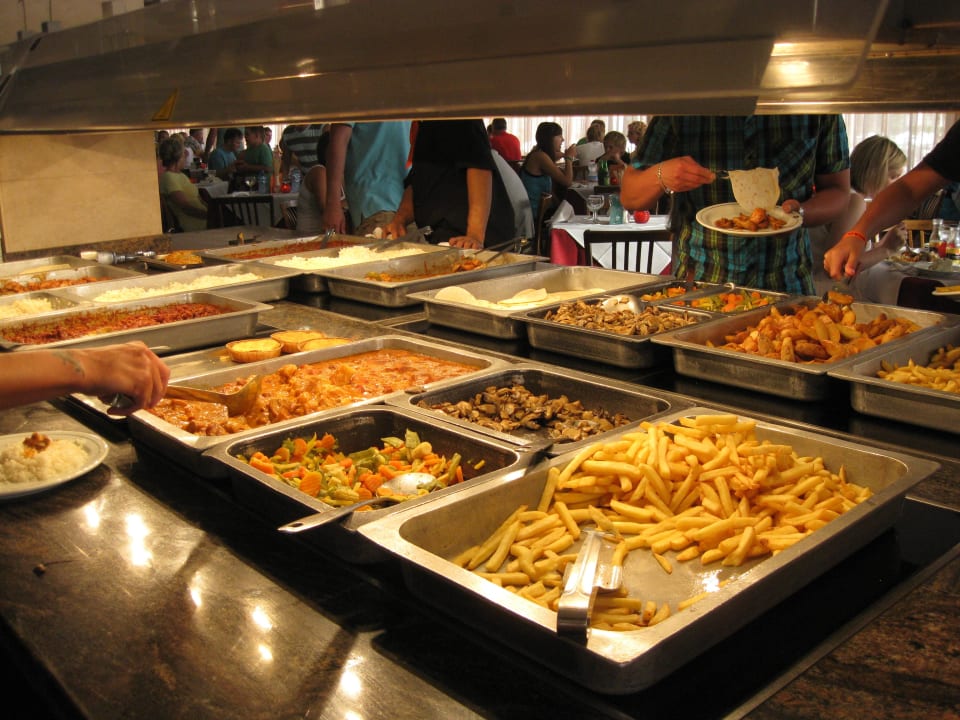 Buffet am Abend NYX Hotel Ibiza - adults only