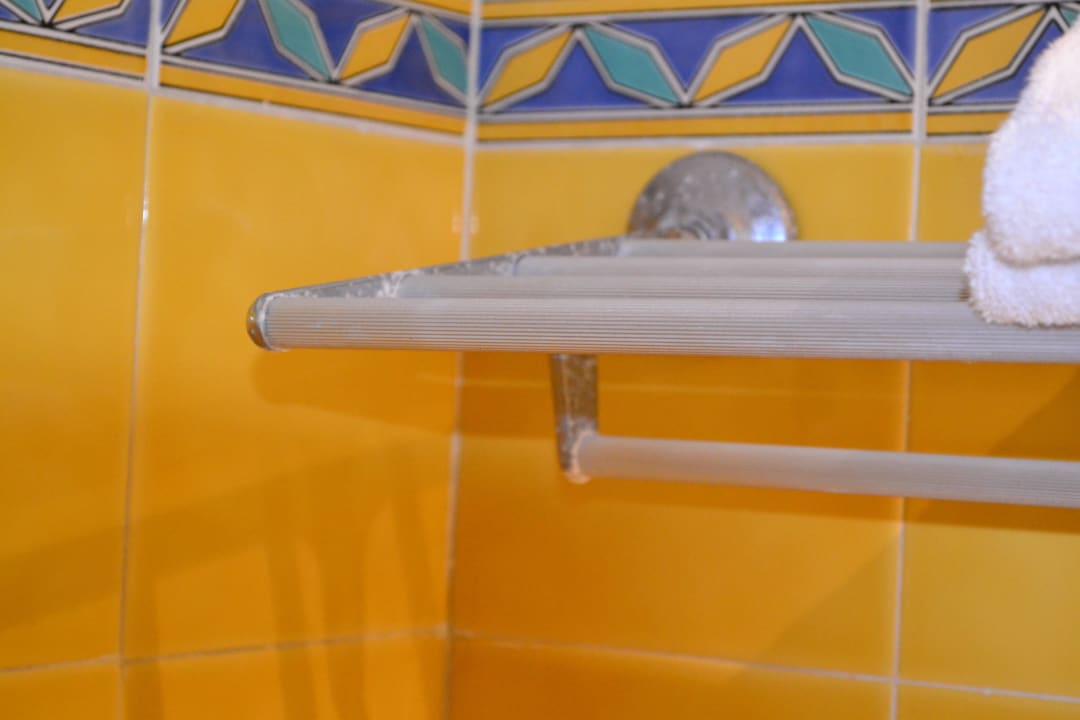 Verkeimte und versiffte Handtuchhalter! Houda Golf & Beach Club