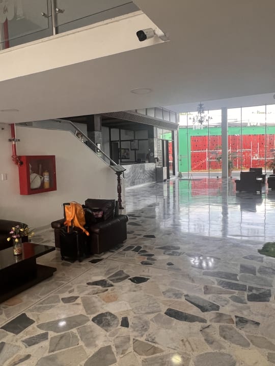 Lobby Hotel Caquetá Real HSC