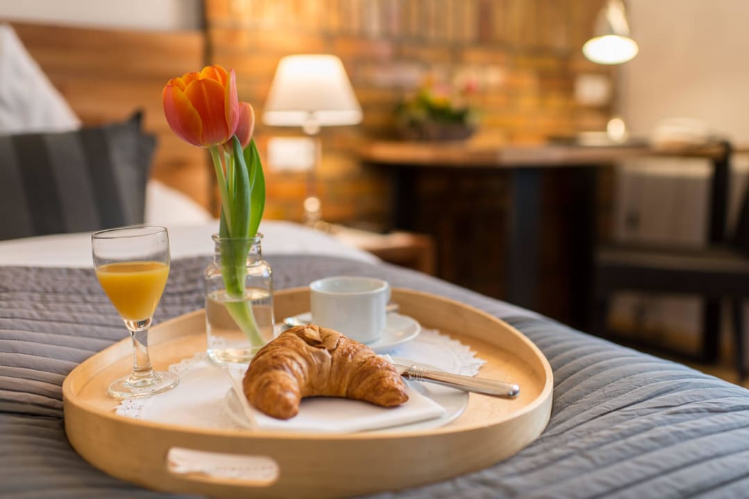 Room service Hotel Goldener Engel