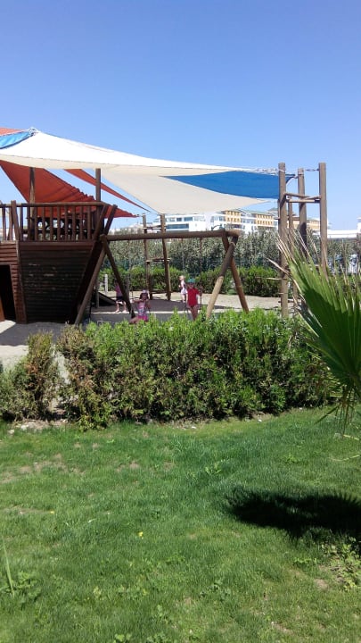 Kinderspielplatz am Strand Crystal Paraiso Aqua Collection