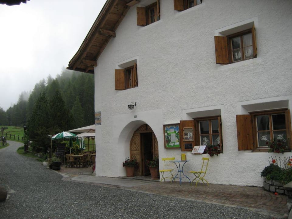 Eigang Crusch Alba Alpengasthof Crusch Alba S-charl