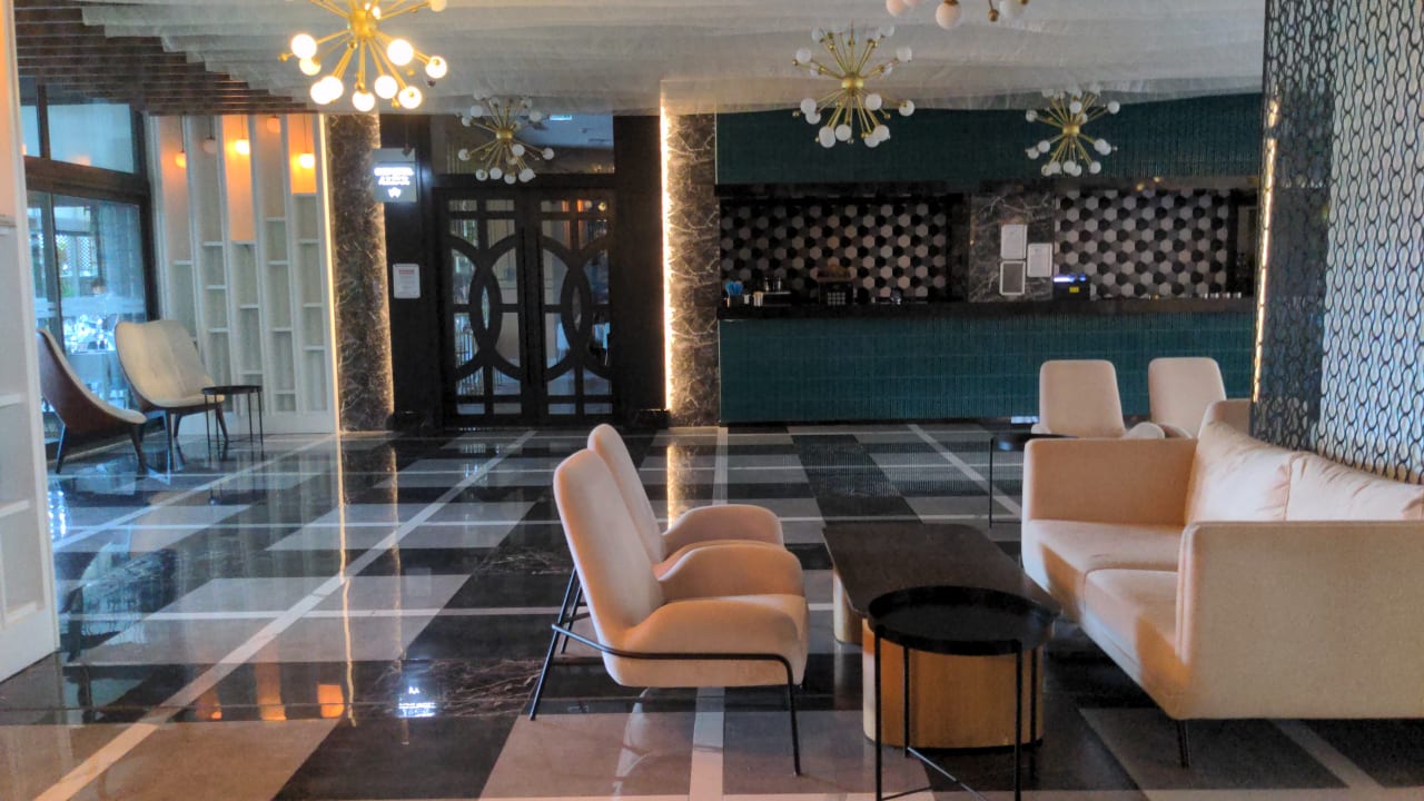 Lobby Arnor de Luxe Hotel & Spa