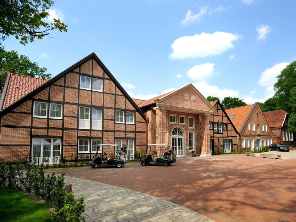 Außenansicht Hotel Golfpark Gut Düneburg