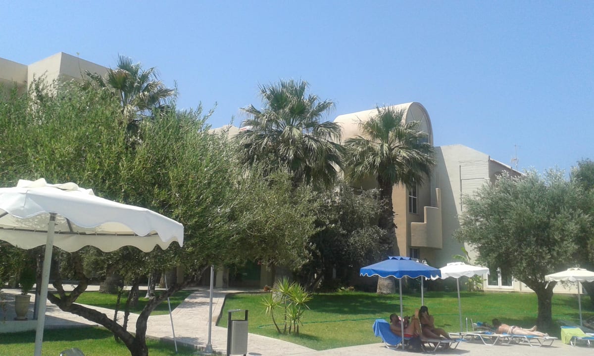 Außenanlage Marianna Palace Hotel