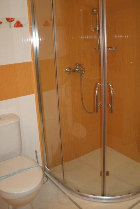 Badezimmer Hotel Glarus Beach