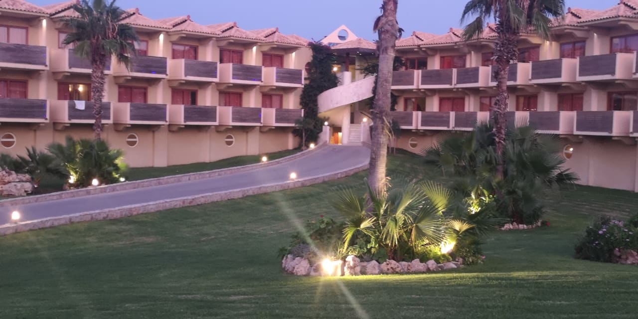 Gartenanlage Hotel Kalithea Horizon Royal