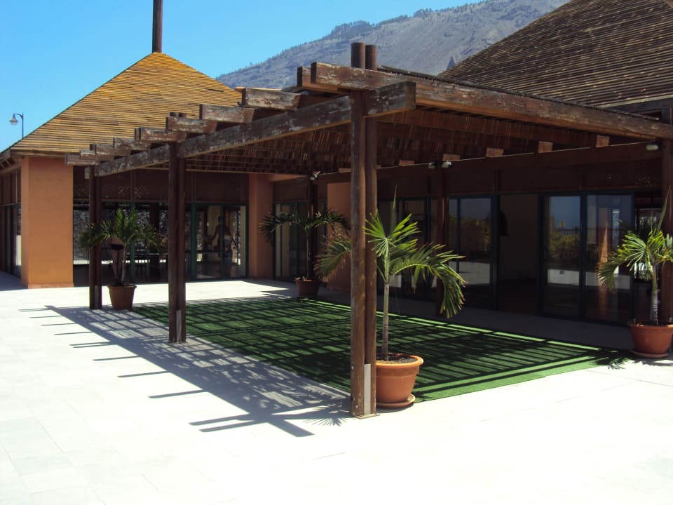 Hier wird Gymnastik gemacht und im Haus Tischtenis La Palma Princess