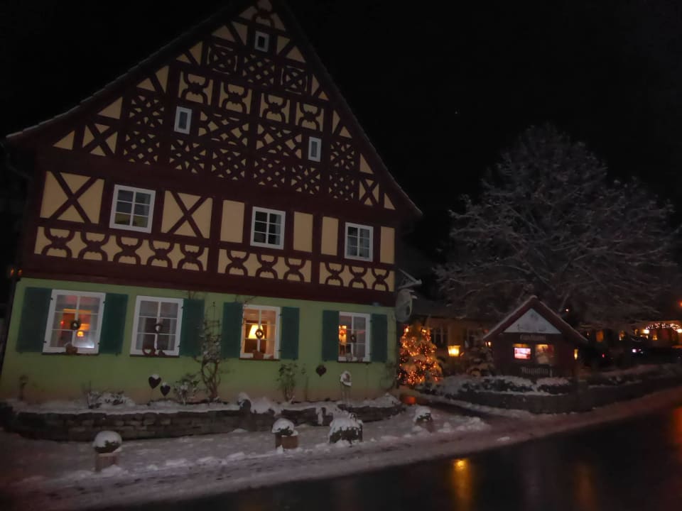 Augustin am Abend Landferienhotel Augustin