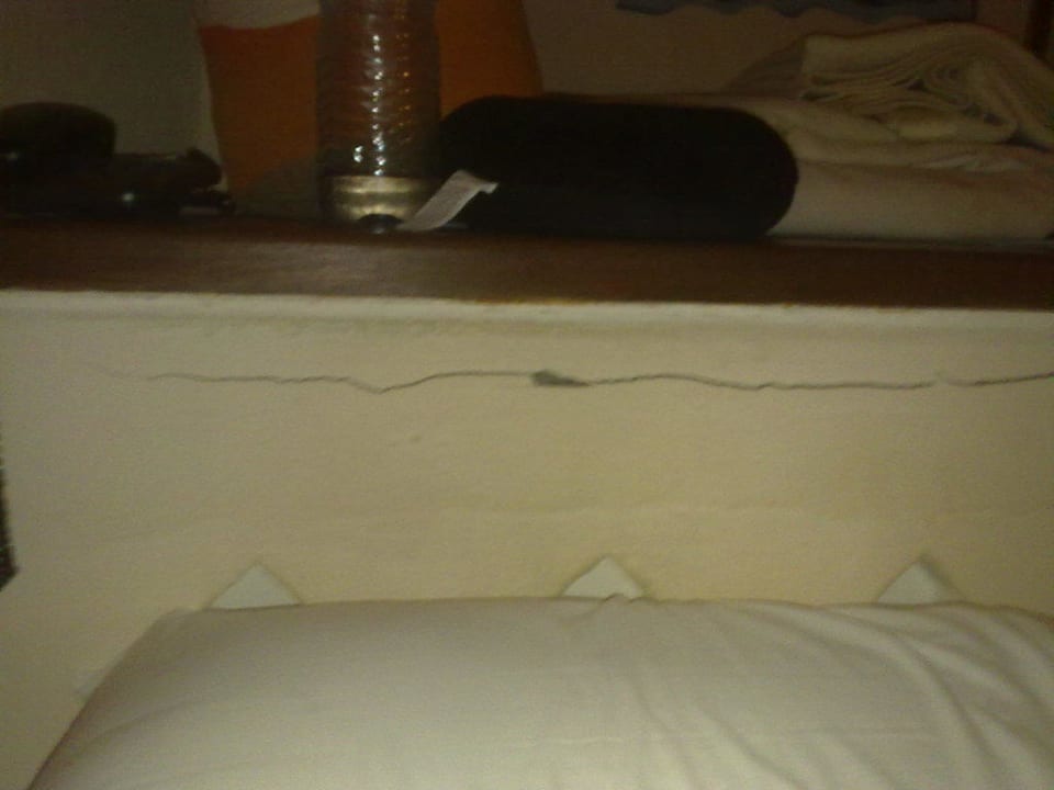 Kopfteil am Bett Adaaran Club Rannalhi - All Inclusive